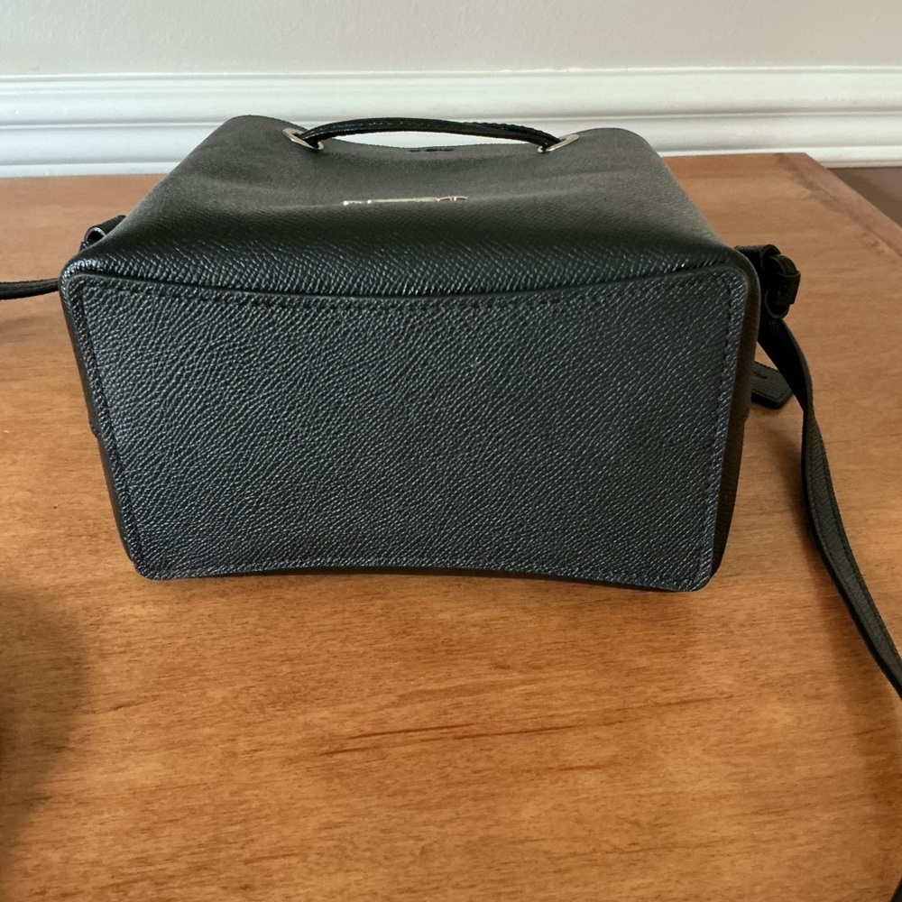 Coach Black Leather Bucket Crossbody - Picture 4 of 9